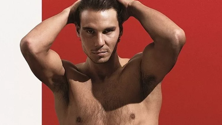 Ο  Rafael Nadal μόνο με Tommy Hilfiger underwear